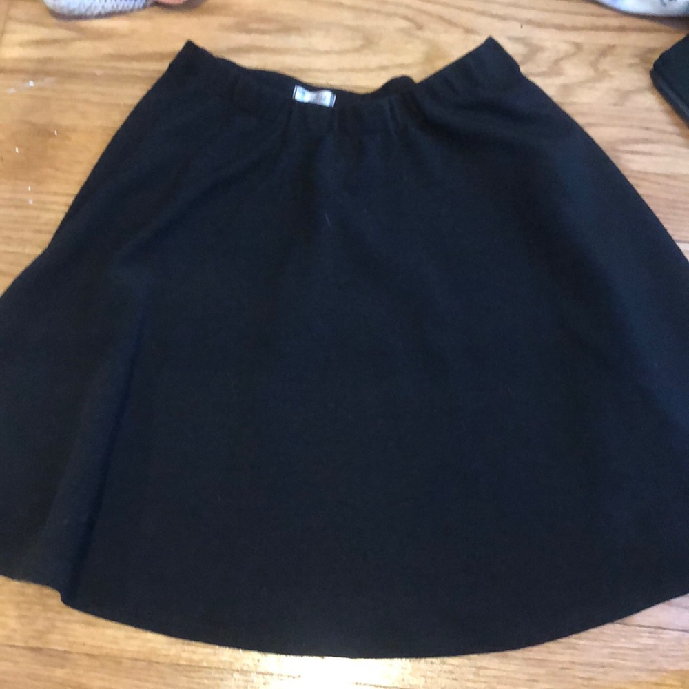 black skirt!!